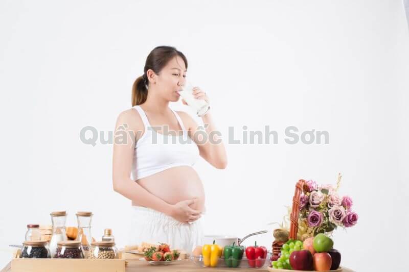 canxi có nhiều trong sữa và các chế phẩm từ sữa tốt cho bà bầu