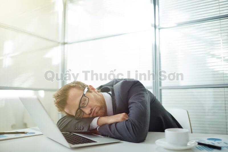 chợp mắt khi quá buồn ngủ