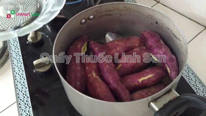 khoai lang luộc hoặc hấp cách thủy