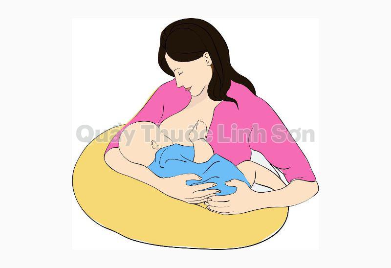 tư thế ngồi cho bé bú đúng cách